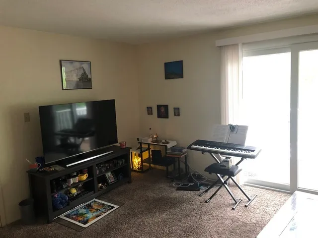 $1,850 | 9 Post Oak Lane, Unit 21, Natick, MA 01760