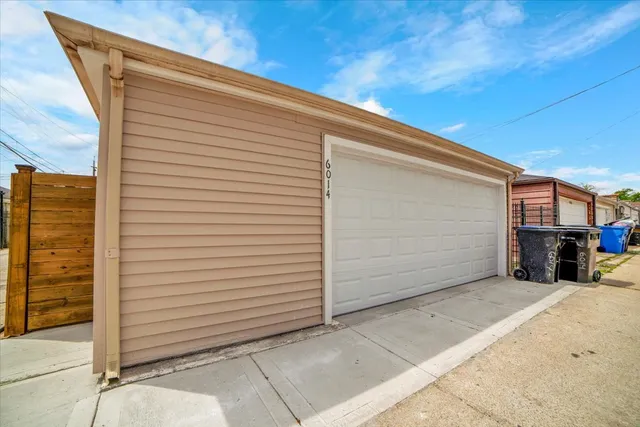 a view of a house with garage