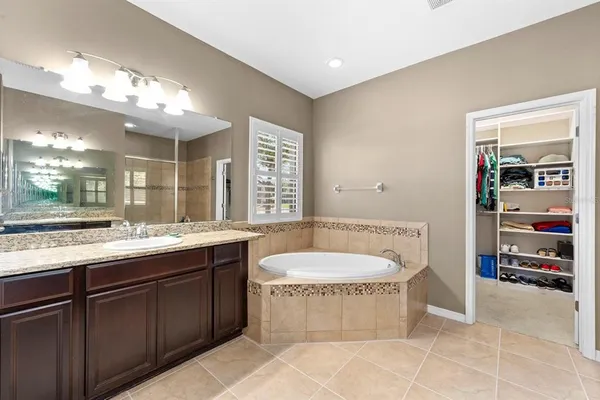 $599,900 | 11403 Scribner Station Lane, Lithia, FL 33547