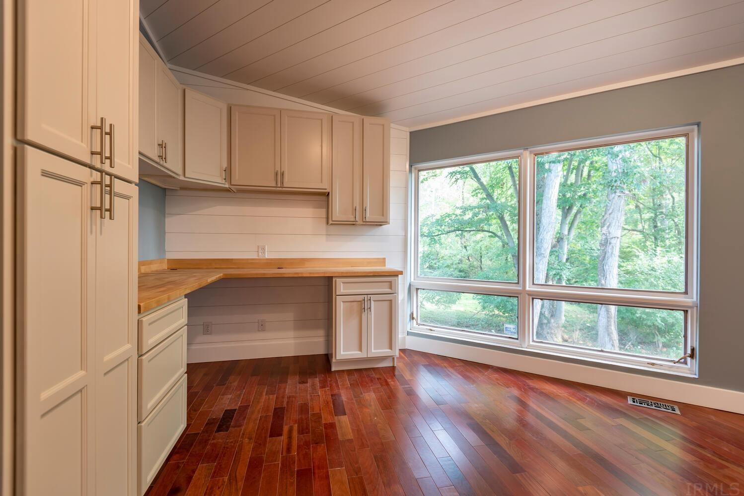 1331 Winfield Road Bloomington, IN 47401 - Photo 17 of 36