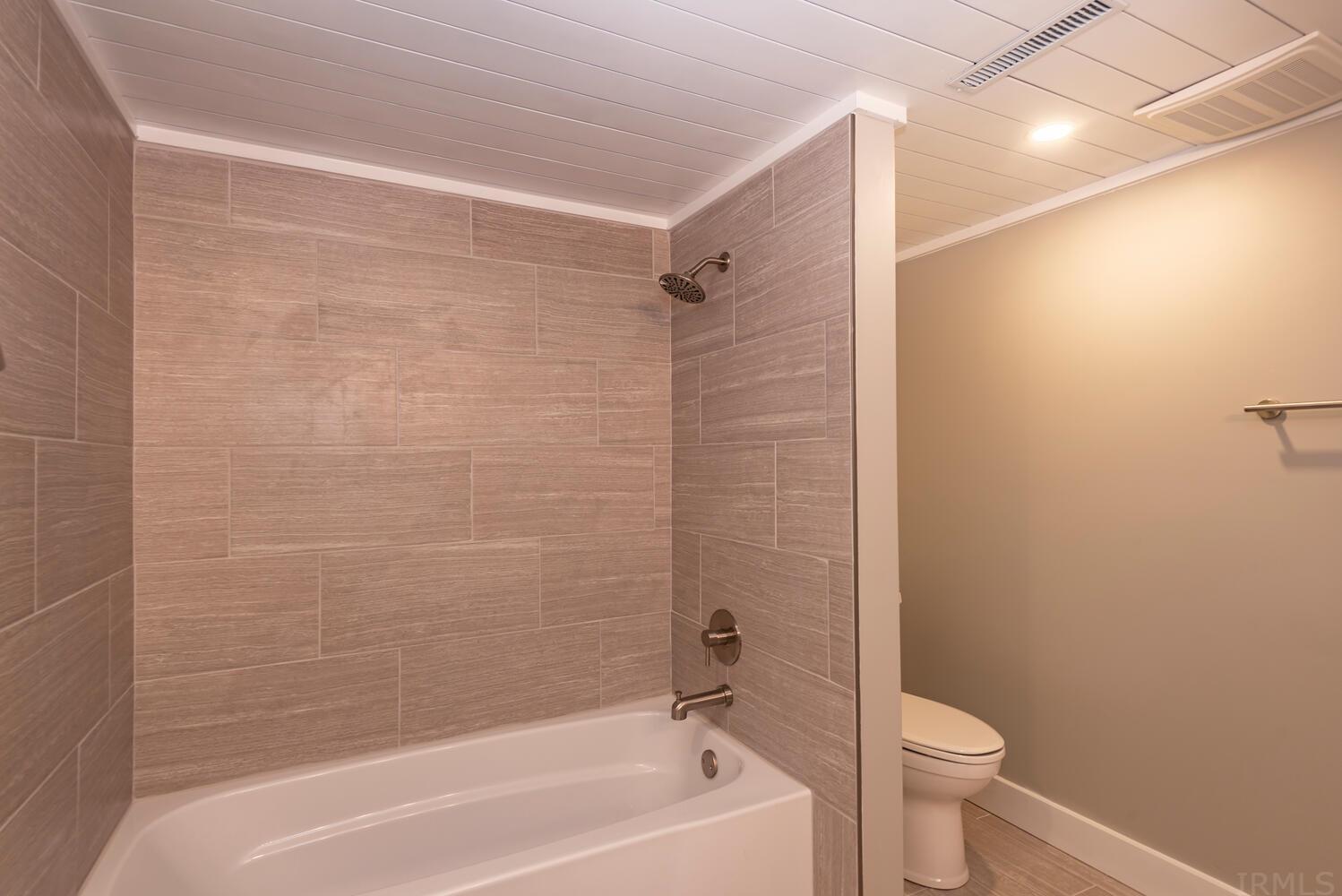 1331 Winfield Road Bloomington, IN 47401 - Photo 28 of 36