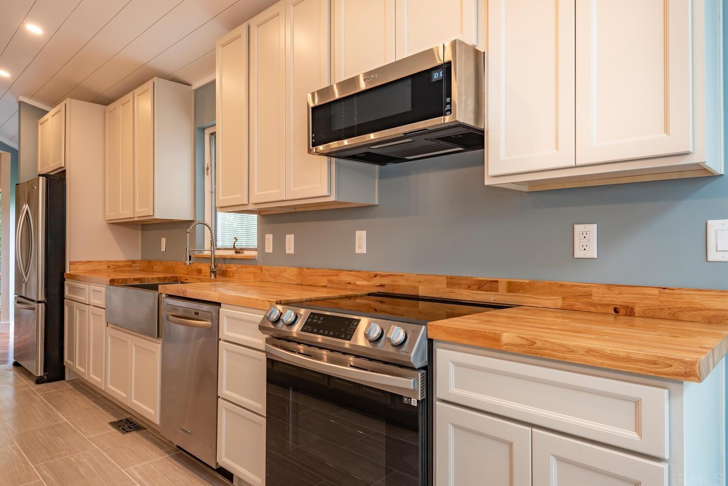 1331 Winfield Road Bloomington, IN 47401 - Photo 10 of 36