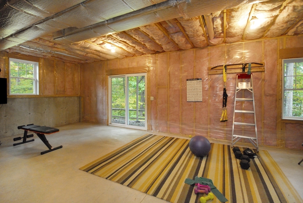 9 Pine Grove Road Westford, MA 01886 - Photo 29 of 31 Gallery Image 29