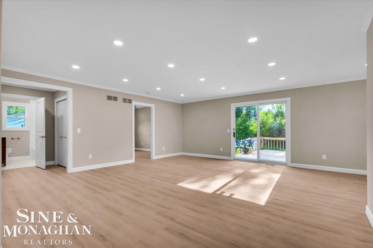 985 Fairledge Street Lake Orion, MI 48362 - Photo 7 of 40 50210387-dc5d8165-e2cf-4f12-b3c7-9f067c49b985.JPG