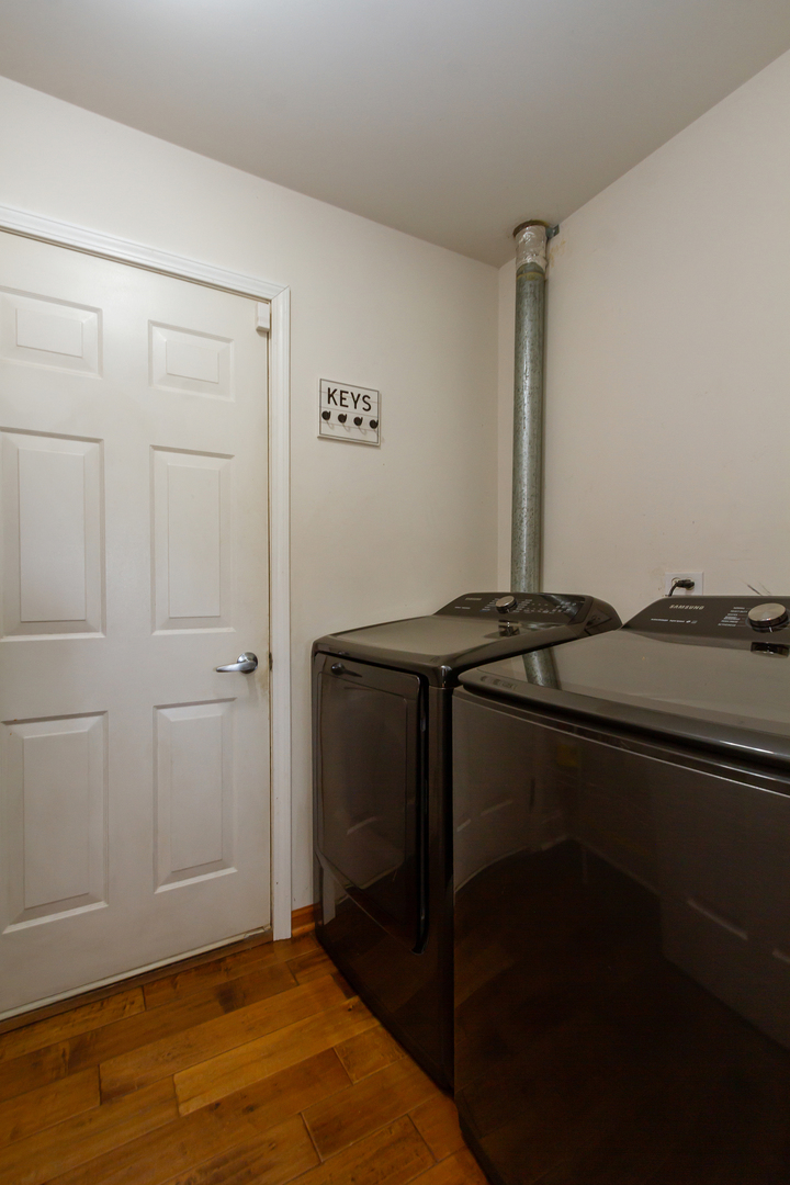 10909 Cape Cod Lane Huntley, IL 60142 - Photo 9 of 18 a view of a closet