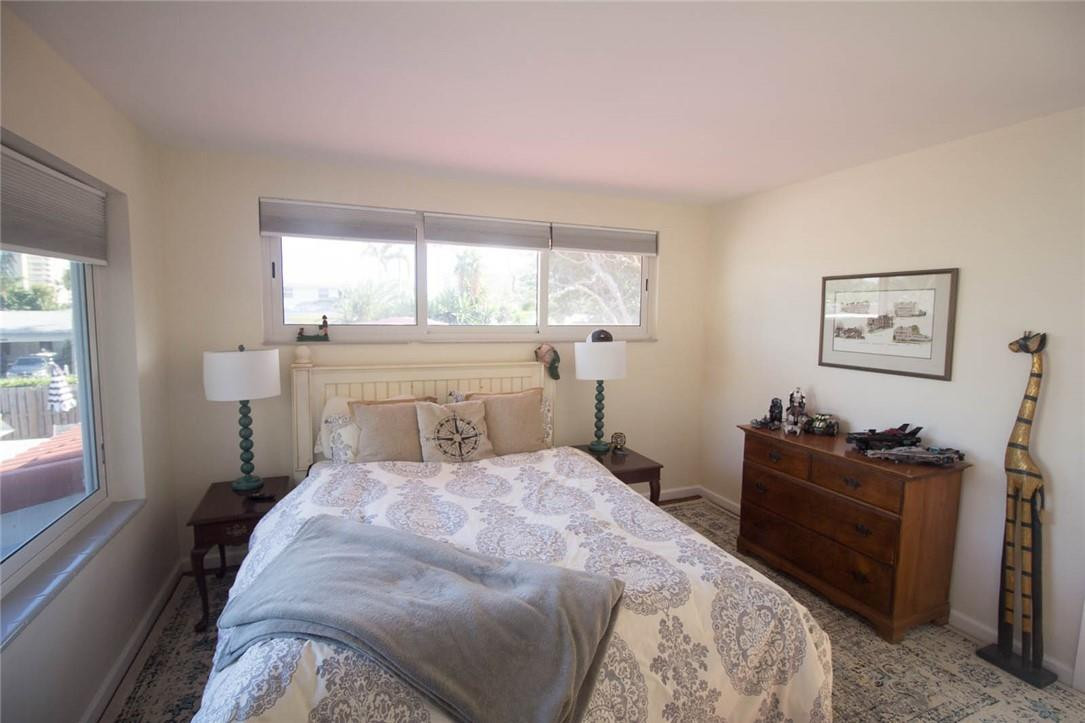 2614 Northeast 26th Terrace Lighthouse Point, FL 33064 - Photo 12 of 33 Photo 12