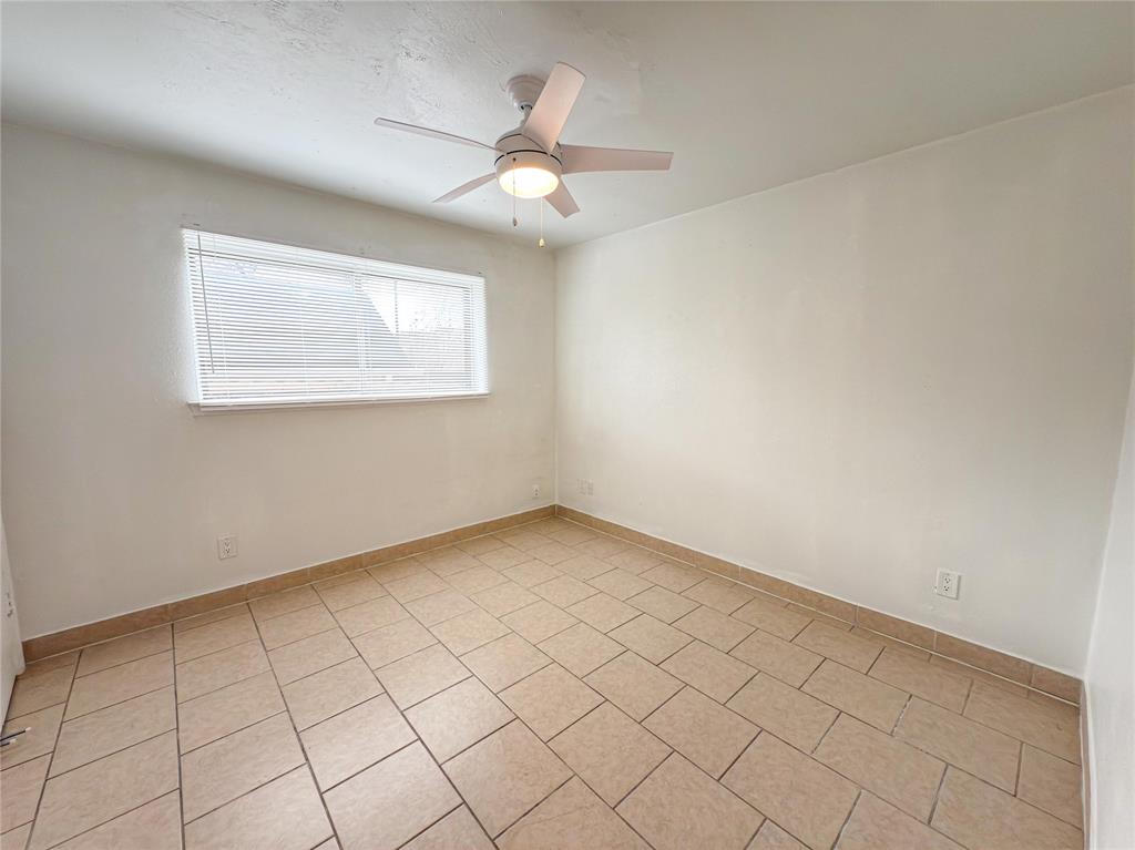 7528 Thistle Lane Dallas, TX 75240 - Photo 25 of 38