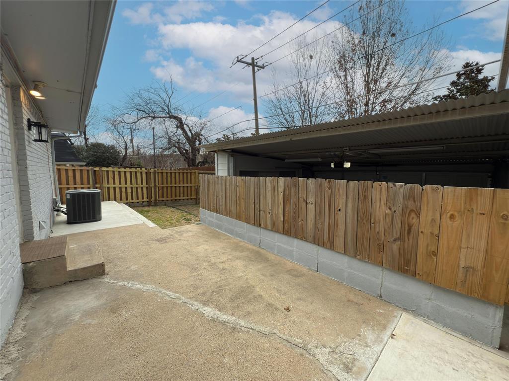 7528 Thistle Lane Dallas, TX 75240 - Photo 29 of 38