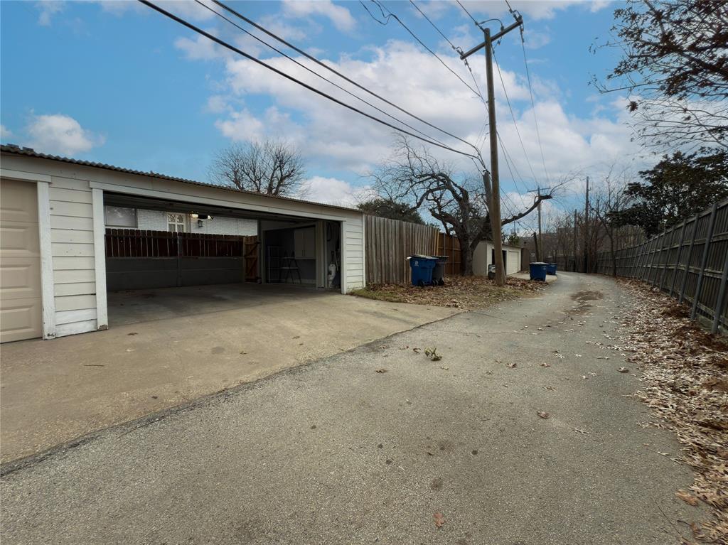 7528 Thistle Lane Dallas, TX 75240 - Photo 37 of 38