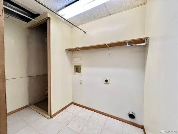 $2,695 | 9393 West Wagon Trail Circle, Littleton, CO 80123