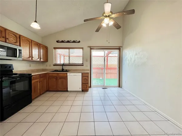 $2,695 | 9393 West Wagon Trail Circle, Littleton, CO 80123