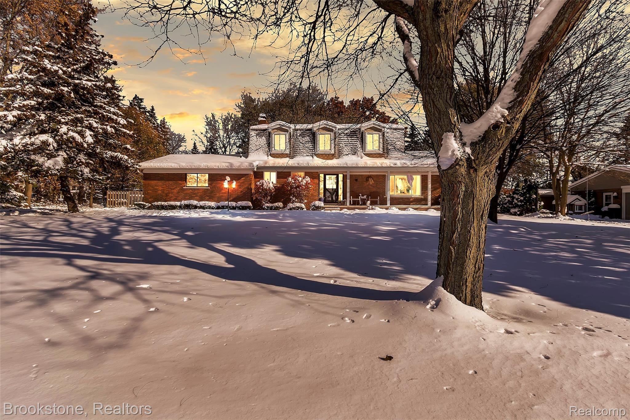 964 Bridgestone Drive Rochester, MI 48309 - Photo 1 of 40 964-Bridgestone-Dr-Rochester-Hills-MI-windowstill-1.jpg