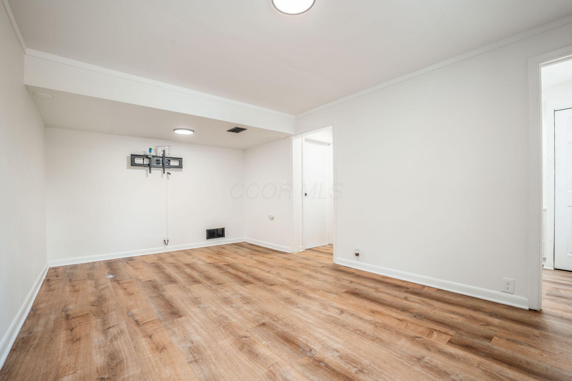 3464 Brazzaville Road Westerville, OH 43081 - Photo 8 of 46 located on LL next to full bath