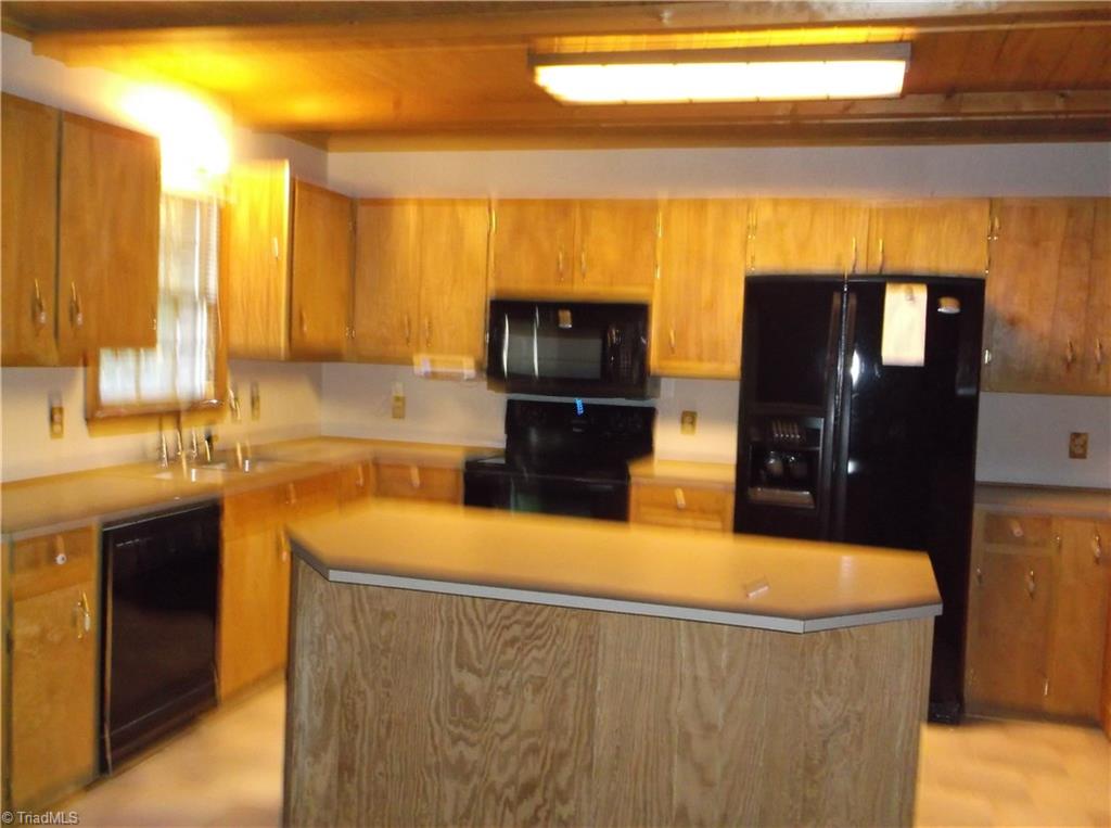 5908 Snyder Country Road Trinity, NC 27370 - Photo 8 of 16 Gallery Image 8