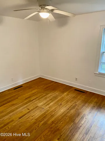 $2,400 | 203 South Elm Street, Greenville, NC 27858