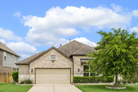 $445,000 | 3002 Golden Honey Lane, Richmond, TX 77406
