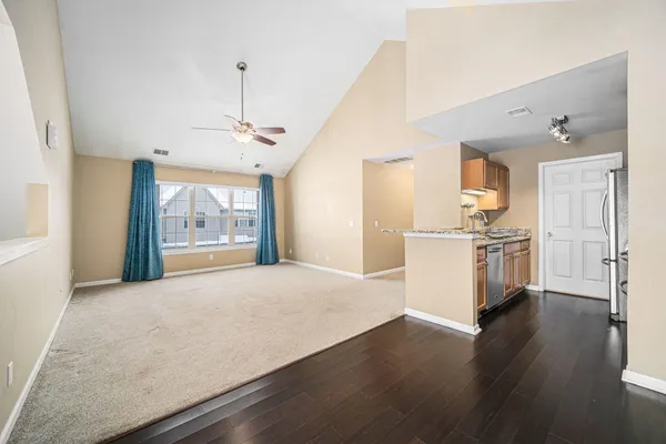 $1,900 | 1569 Addington Lane, Ann Arbor, MI 48108