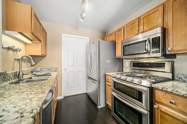 $1,900 | 1569 Addington Lane, Ann Arbor, MI 48108