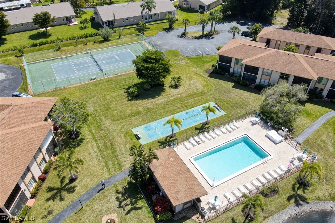 16881 Davis Road, Unit 512 Fort Myers, FL 33908 - Photo 8 of 13 Gallery Image 8