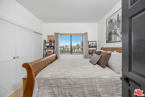 $1,379,000 | Undisclosed Address, Los Angeles, CA 90049