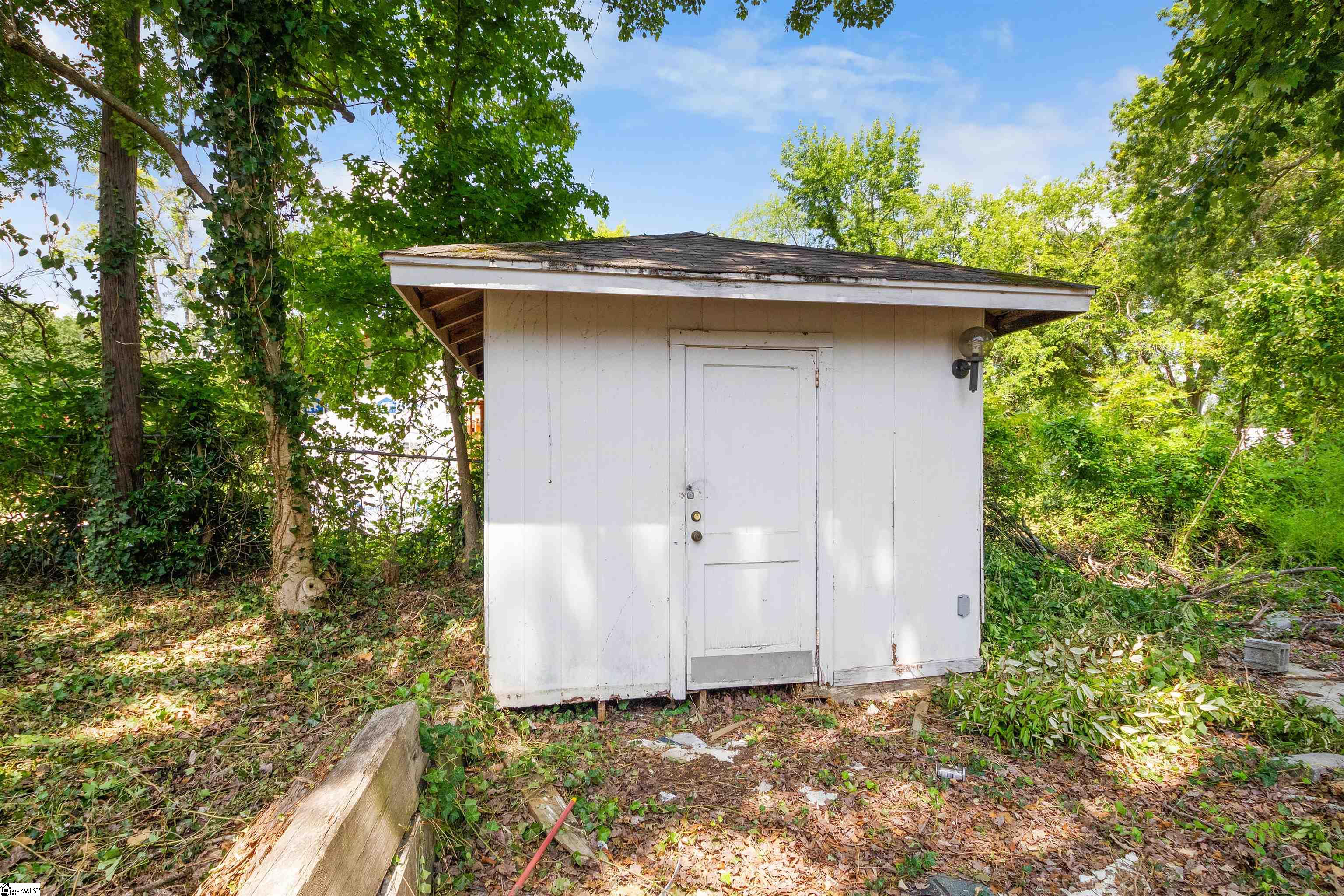 313 East Florida Street Clinton, SC 29325 - Photo 16 of 21 Gallery Image 16