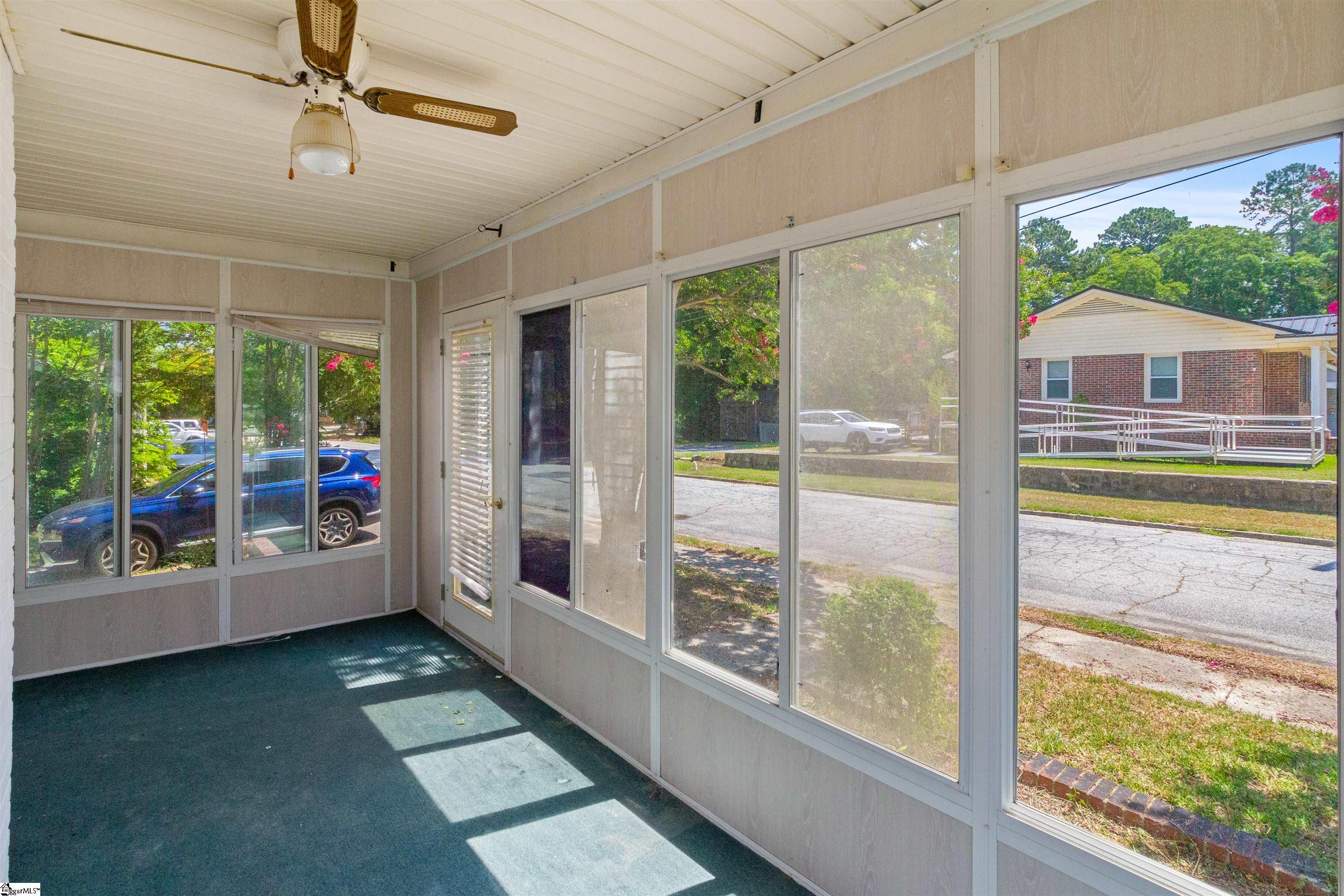 313 East Florida Street Clinton, SC 29325 - Photo 20 of 21 Gallery Image 20