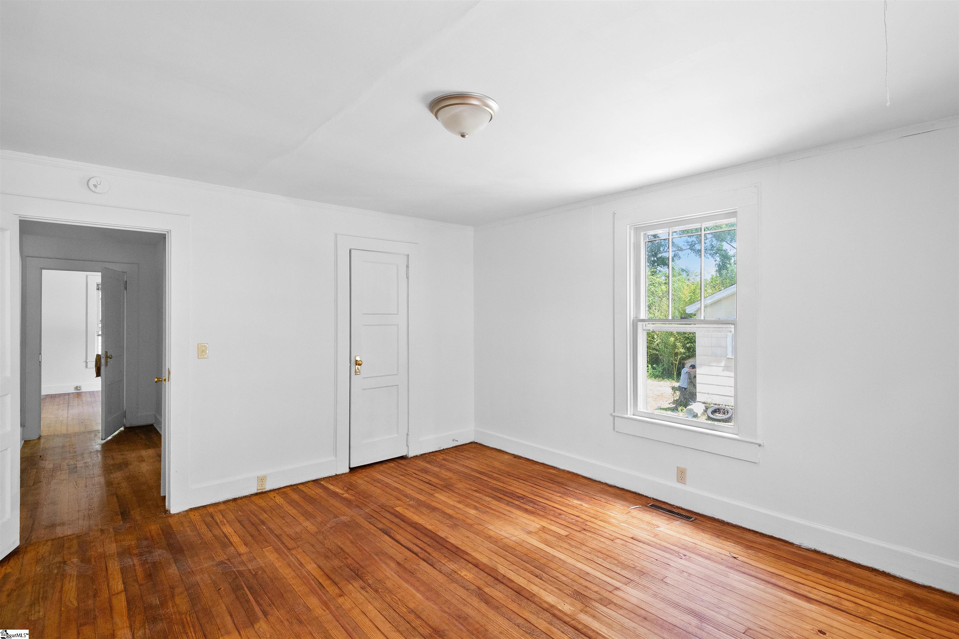 313 East Florida Street Clinton, SC 29325 - Photo 8 of 21 Gallery Image 8