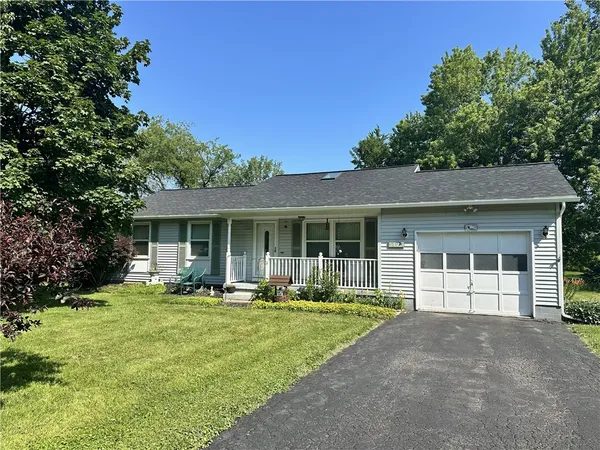 $199,500 | 1425 Brookedge Drive, Hamlin, NY 14464