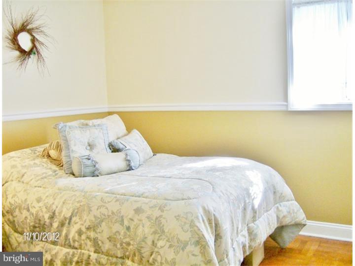 24 Lamont Road Burlington, NJ 08016 - Photo 11 of 14 Bedroom - Main