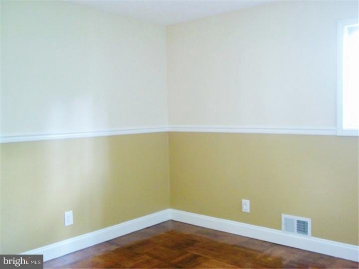 24 Lamont Road Burlington, NJ 08016 - Photo 12 of 14 Bedroom - Main