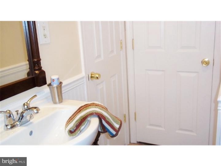 24 Lamont Road Burlington, NJ 08016 - Photo 10 of 14