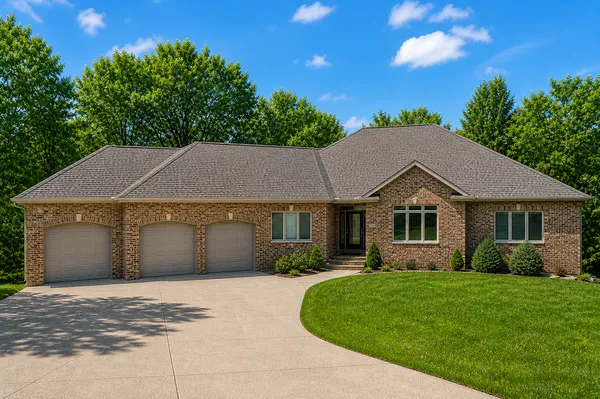 $949,000 | 3153 Frankel Lane Southwest, Rochester, MN 55902