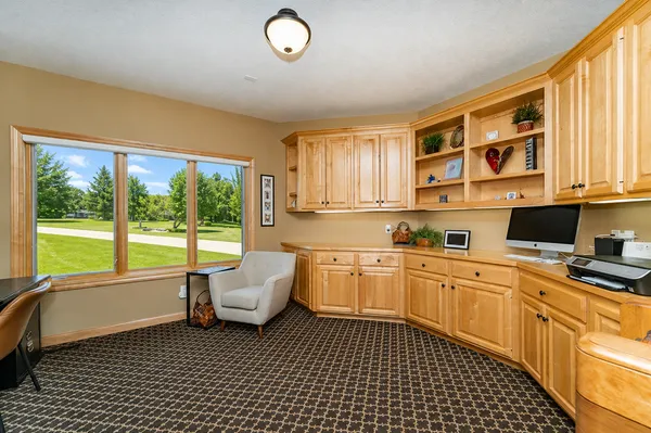 $949,000 | 3153 Frankel Lane Southwest, Rochester, MN 55902
