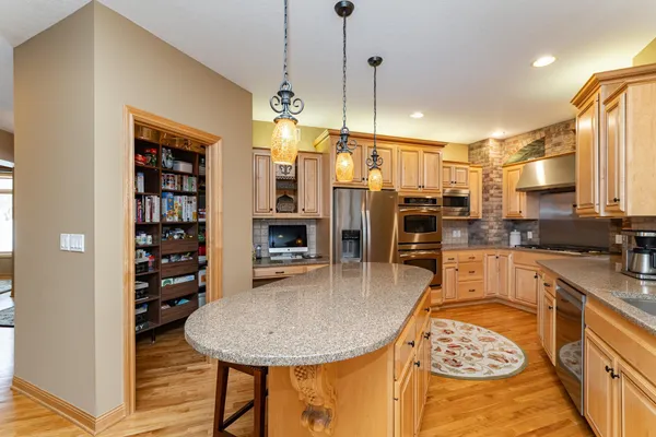 $949,000 | 3153 Frankel Lane Southwest, Rochester, MN 55902