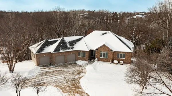 $949,000 | 3153 Frankel Lane Southwest, Rochester, MN 55902