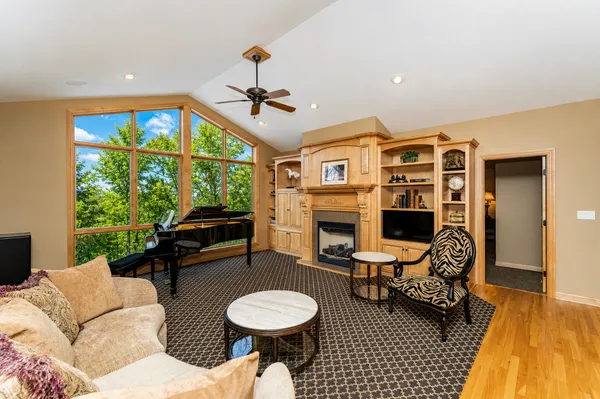 $949,000 | 3153 Frankel Lane Southwest, Rochester, MN 55902