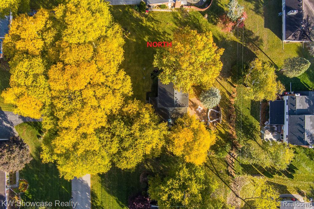 7131 Springridge Road West Bloomfield, MI 48322 - Photo 41 of 47