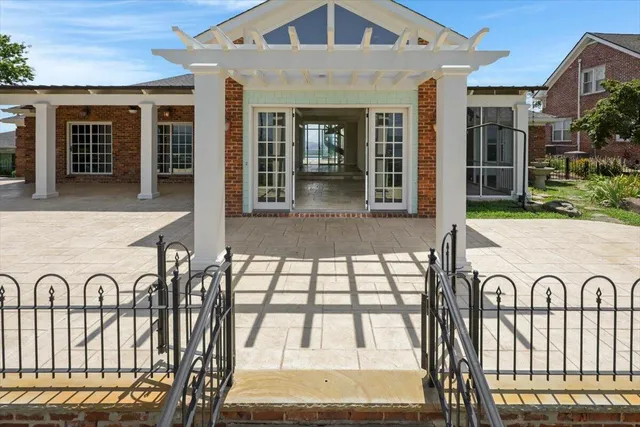 $1,745,000 | 312 North Crest Road, Chattanooga, TN 37404