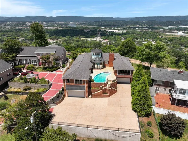 $1,745,000 | 312 North Crest Road, Chattanooga, TN 37404