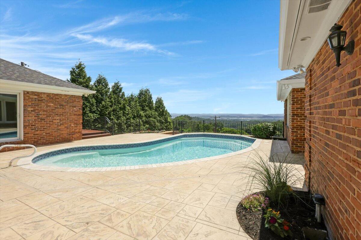 312 North Crest Road Chattanooga, TN 37404 - Photo 57 of 70 57
