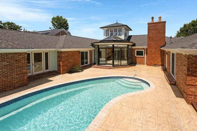 $1,745,000 | 312 North Crest Road, Chattanooga, TN 37404