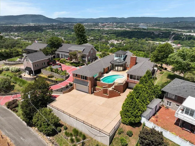 $1,745,000 | 312 North Crest Road, Chattanooga, TN 37404