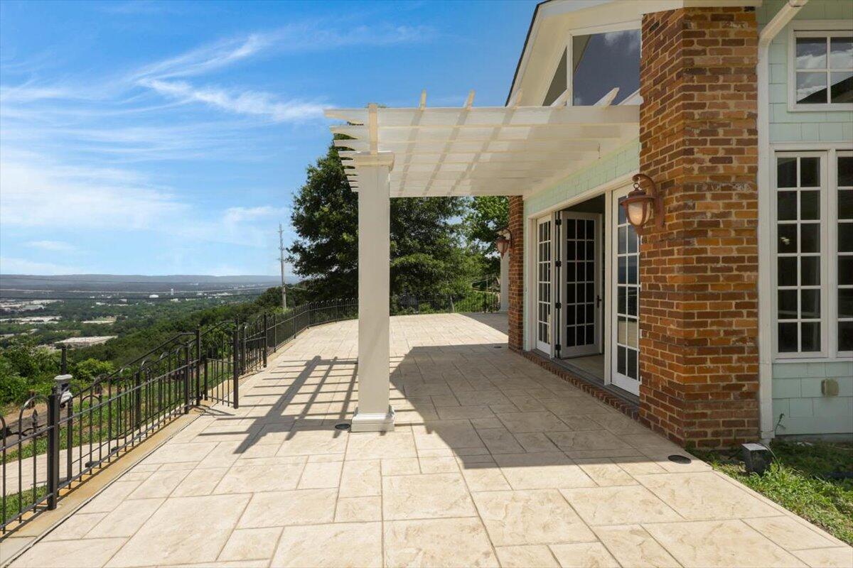 312 North Crest Road Chattanooga, TN 37404 - Photo 9 of 70 9