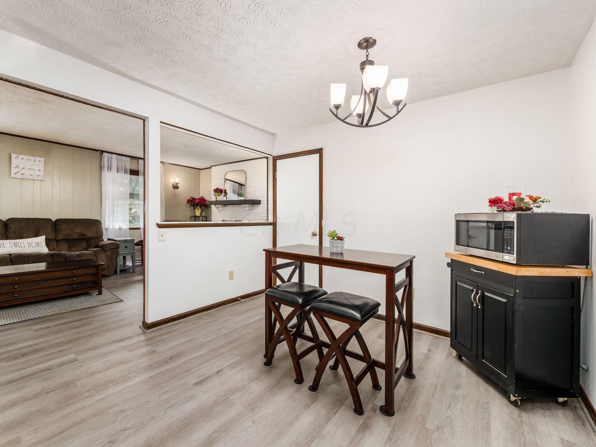 325 Chapelfield Road Columbus, OH 43230 - Photo 14 of 30 011_be_C - 325 Chapelfield024