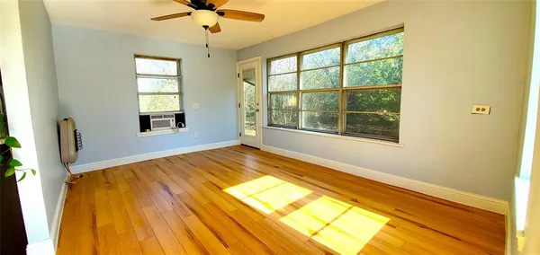 $1,300 | 2604 North Locust Street, Unit 100, Denton, TX 76209