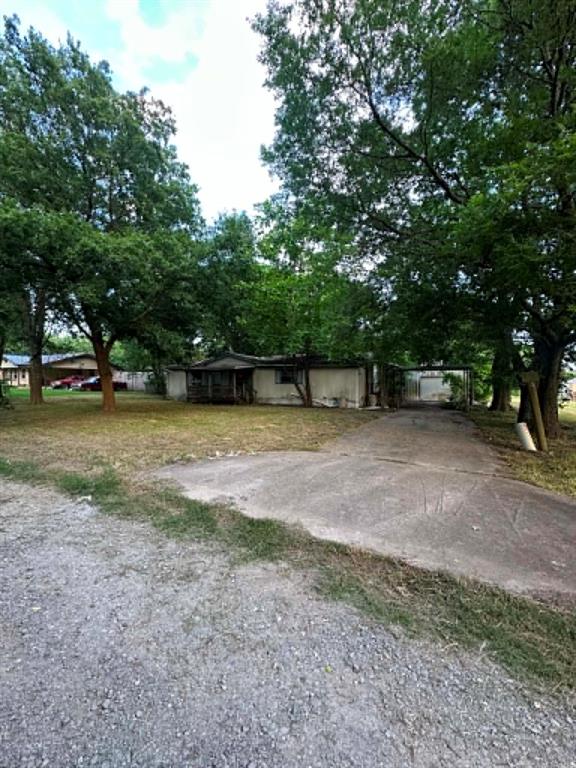 200 West Locust Street Celeste, TX 75423 - Photo 2 of 13
