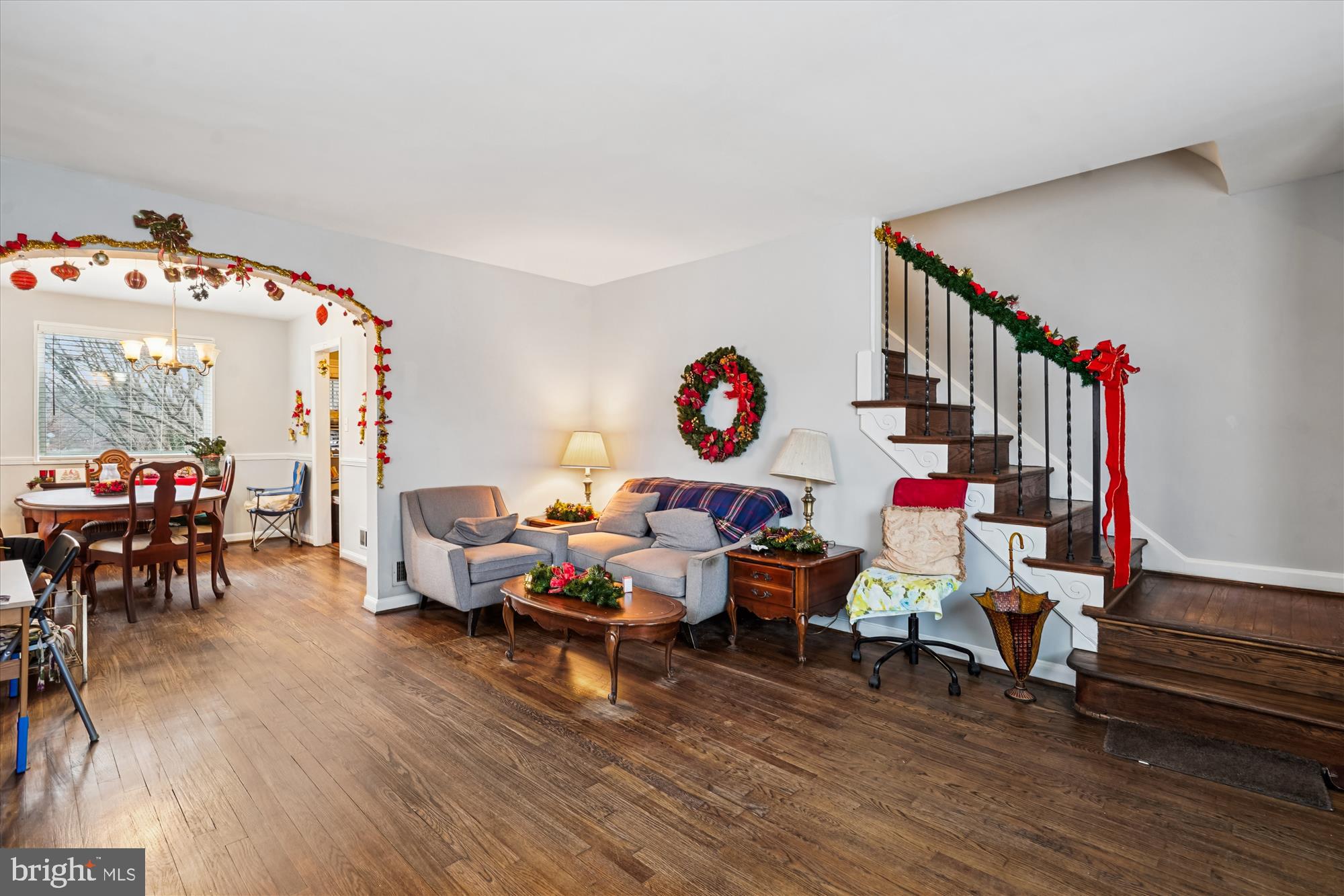 11951 Andrew Street Silver Spring, MD 20902 - Photo 13 of 41 Living Room