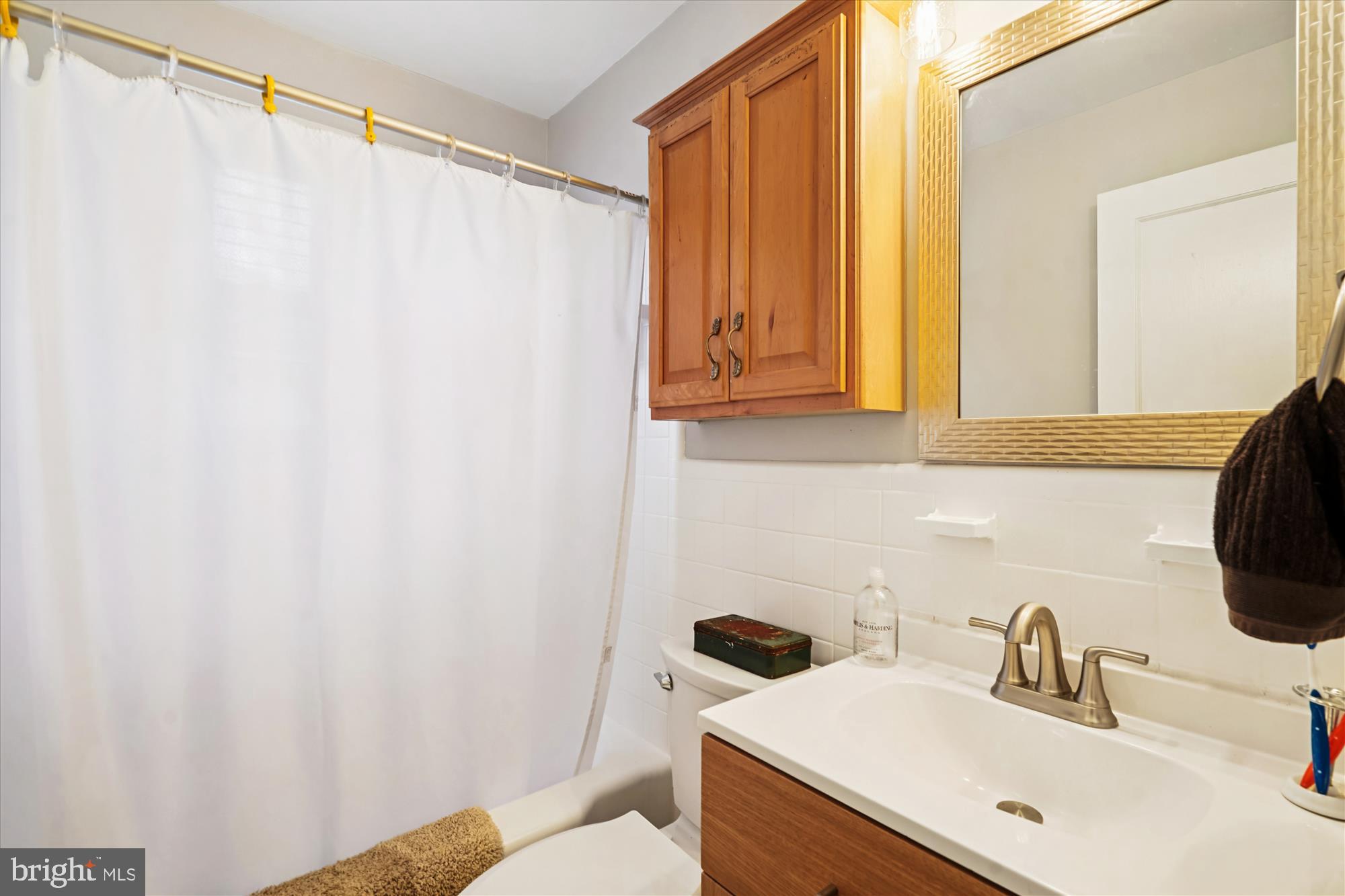 11951 Andrew Street Silver Spring, MD 20902 - Photo 27 of 41 Bath