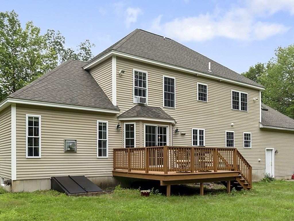 35 Parker Road Shirley, MA 01464 - Photo 25 of 27