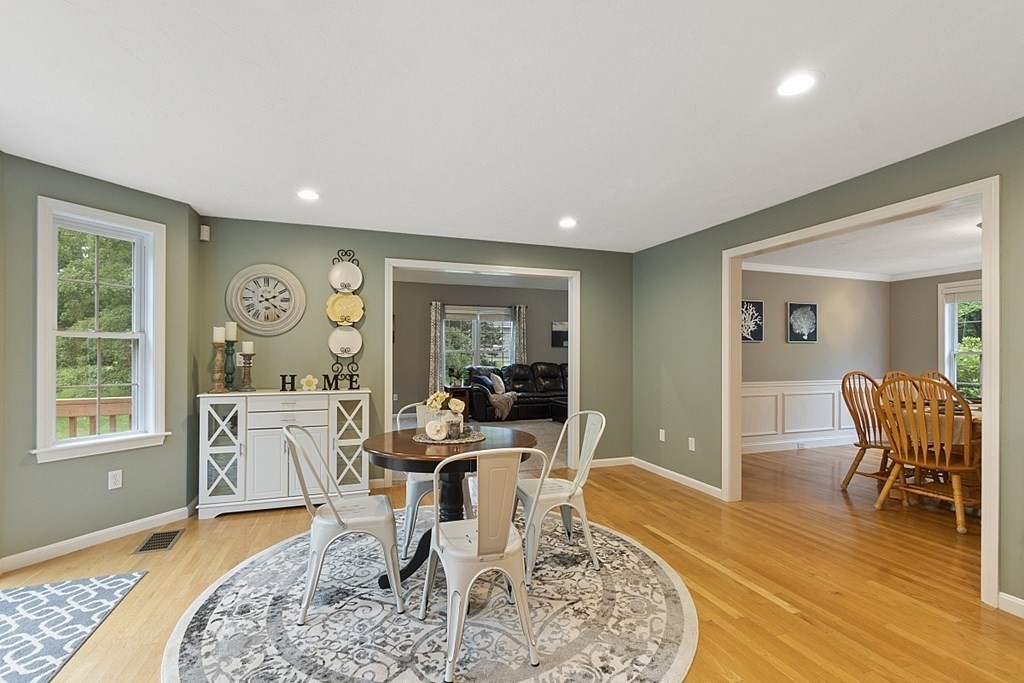 35 Parker Road Shirley, MA 01464 - Photo 6 of 27
